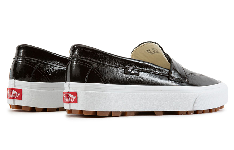 Shop Vans Style 53 '專利 - 黑色' VN0A4U1C4Z8