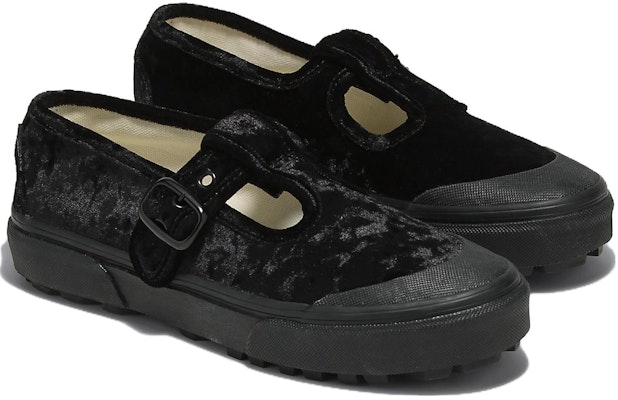 Vans Gaya 93 Hancur Baldu 'Hitam' VN0A3XTJBMA Order Vans Gaya 93 Hancur Baldu 'Hitam' VN0A3XTJBMA