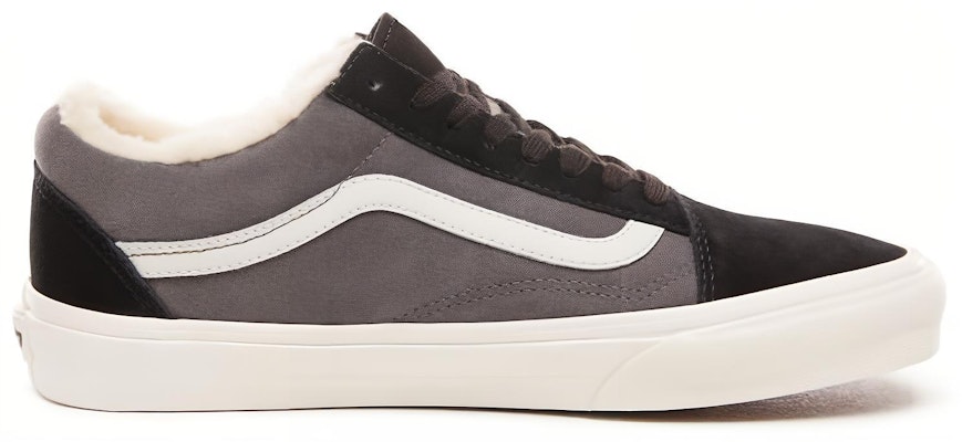 Vans Suede dan Sherpa Old Skool 'Abu-Abu Hitam' VN0A38G1UPE Order Vans Suede dan Sherpa Old Skool 'Abu-Abu Hitam' VN0A38G1UPE