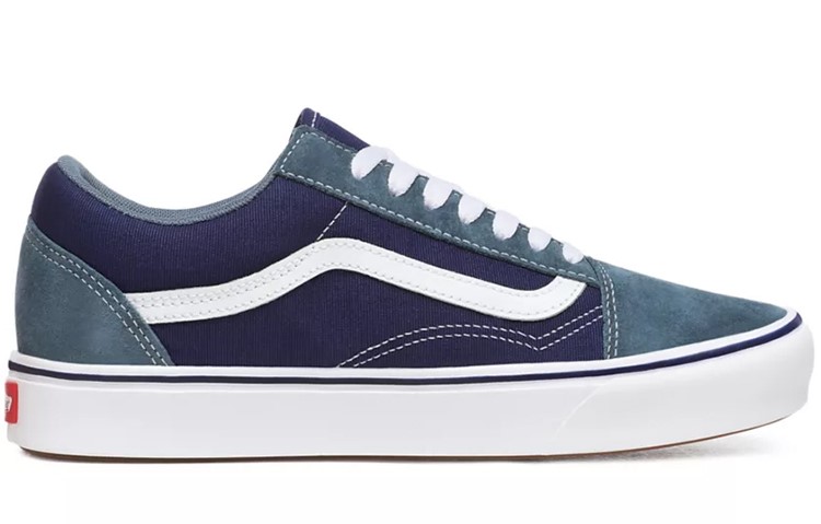 Order Vans Suede en Textile Comfycush Old Skool Blauw VN0A3WMAWX0