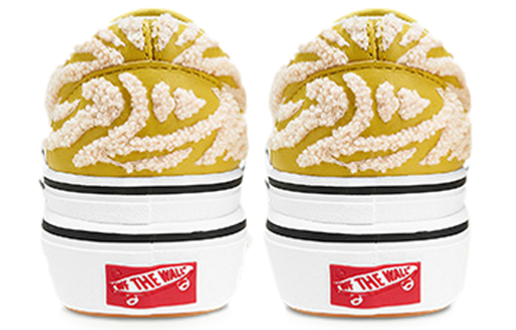 Shop Vans 超級舒服墊 Slip-On LX ‘虎紋 - 硫磺色’ VN0A4U3IXT7