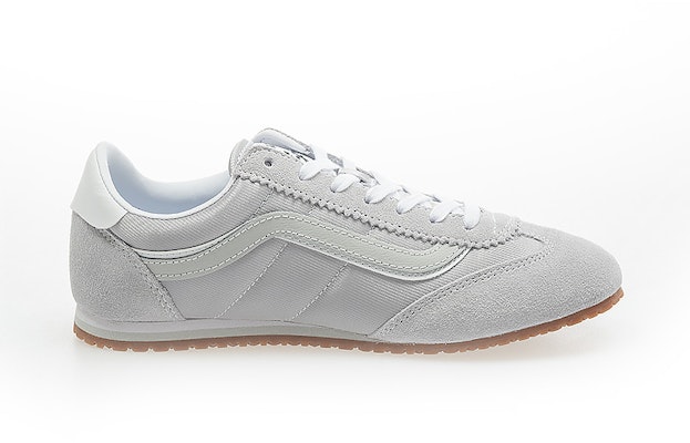 Vans 超低帮专业帆布鞋 V150300017 Shop Vans 超低帮专业帆布鞋 V150300017