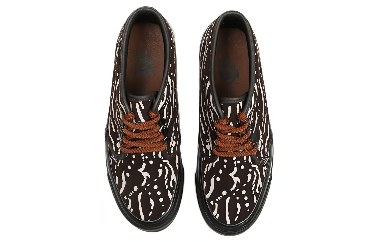 Shop Vans Taka Hayashi x Vault OG Chukka LX ''Bruin Wit Zwart'' VN0A5FC1BRO