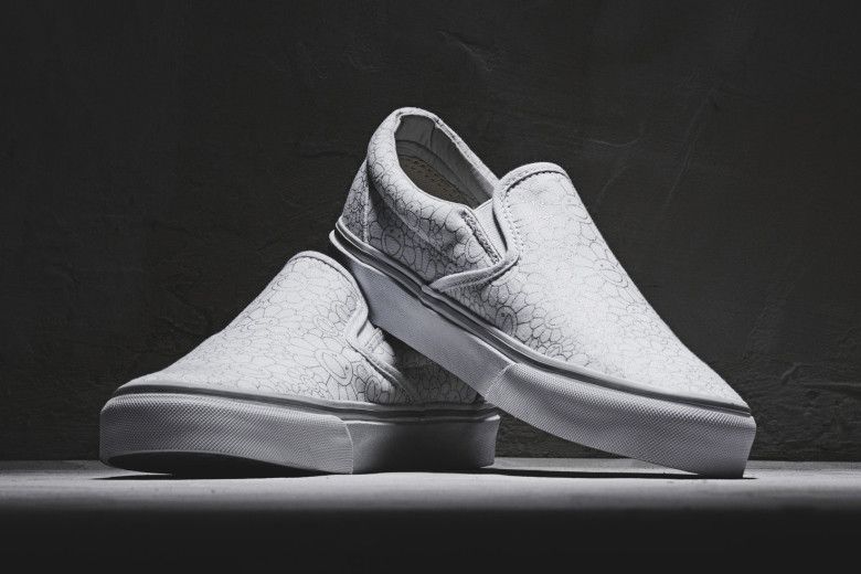Vans Takashi Murakami Classic Slip-On LX 'Silver Flower' 0ZSIGQE