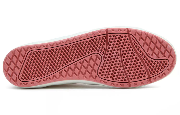 Shop Vans The Lizzie '灰白色' VN0A4BX1YQ1