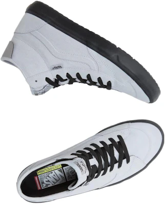 Vans The Lizzie 'Kelabu Muda' VN0A4BX1239 Shop Vans The Lizzie 'Kelabu Muda' VN0A4BX1239
