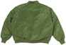Lookbook Vans Tokyo Design Collective Chaqueta Bomber MA-1 Verde Bronce Unisex FW24. VN000FSKZY4