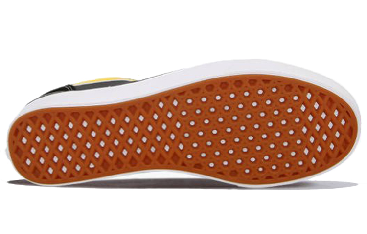 Shop Vans Old Skool 低筒 滑板鞋 男女共用 灰黑色