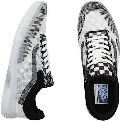 Vans UltimateWaffle EXP チェッカーボード (白黒) VN0007NJYB2 Shop Vans UltimateWaffle EXP チェッカーボード (白黒) VN0007NJYB2