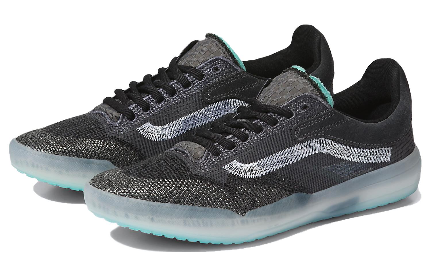 Lookbook Vans UltimateWaffle EXP 'Gris Oscuro Hielo' VN0A7Q5UDGR