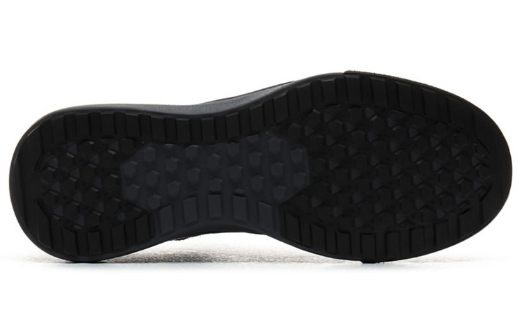 Shop Vans UltraRange 'Laut Gibraltar Ebony' VN0A3NASXN2