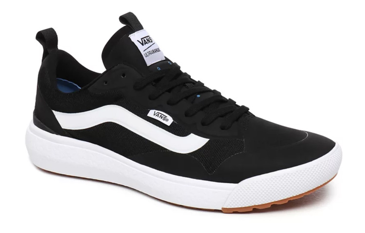 Shop Vans UltraRange EXO '黑色' 运动鞋 VN0A4U1KBLK