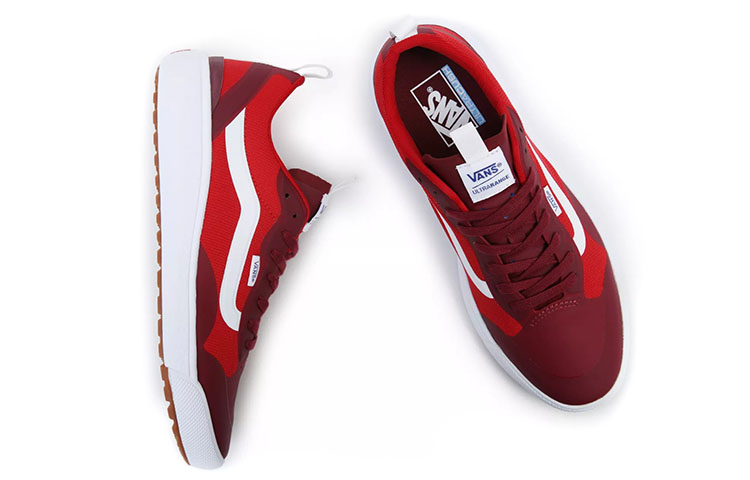 Shop Vans UltraRange Exo 經典休閒板鞋 男女同款 紅白