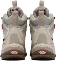 Vans UltraRange Exo Hi 防滑耐磨 高幫 戶外功能鞋 男女同款 灰色 Shop Vans UltraRange Exo Hi 防滑耐磨 高幫 戶外功能鞋 男女同款 灰色