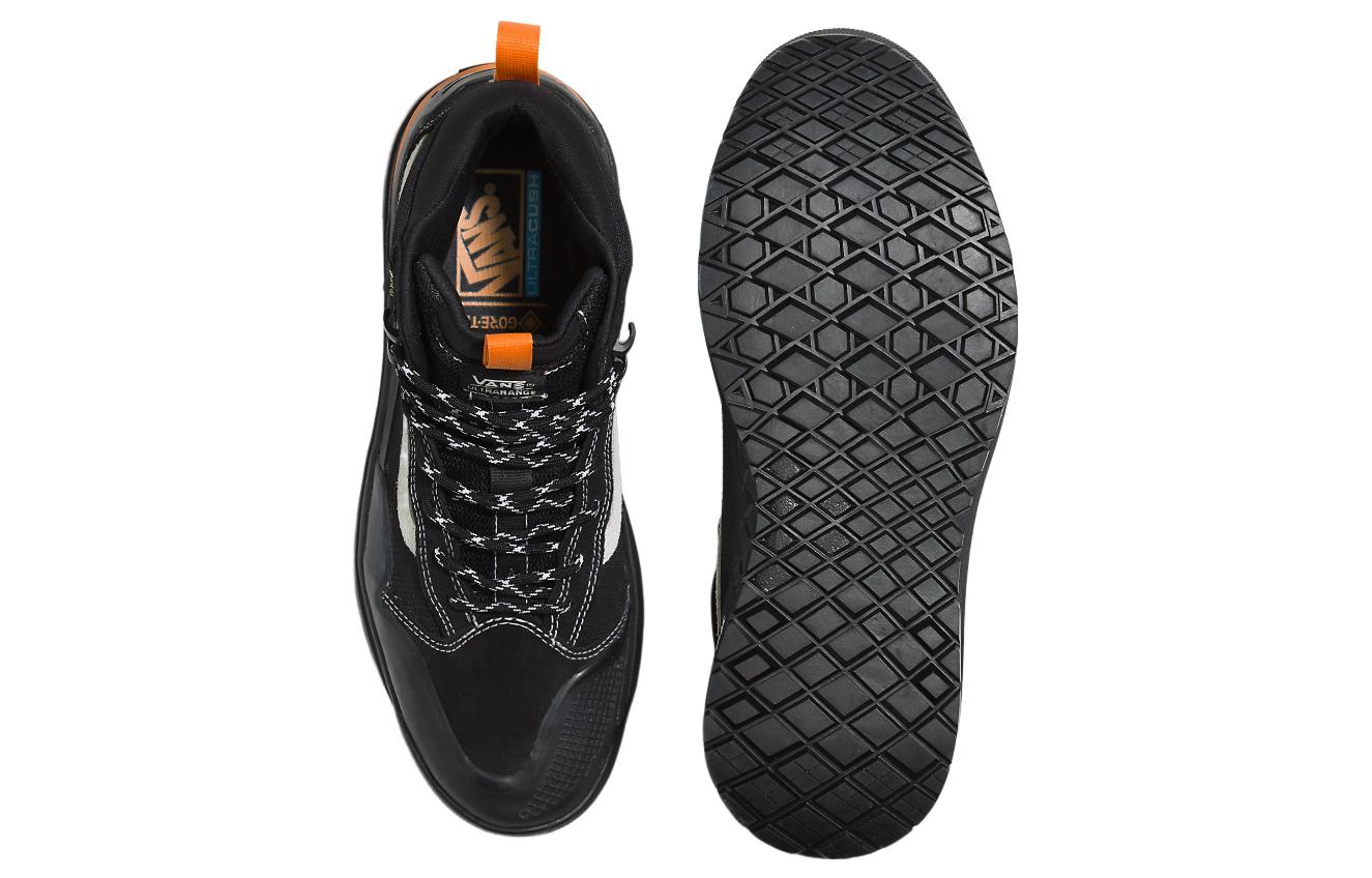Shop Vans UltraRange EXO Hi GTX WW MTE-2 黑色靴子 VN0005VABLA