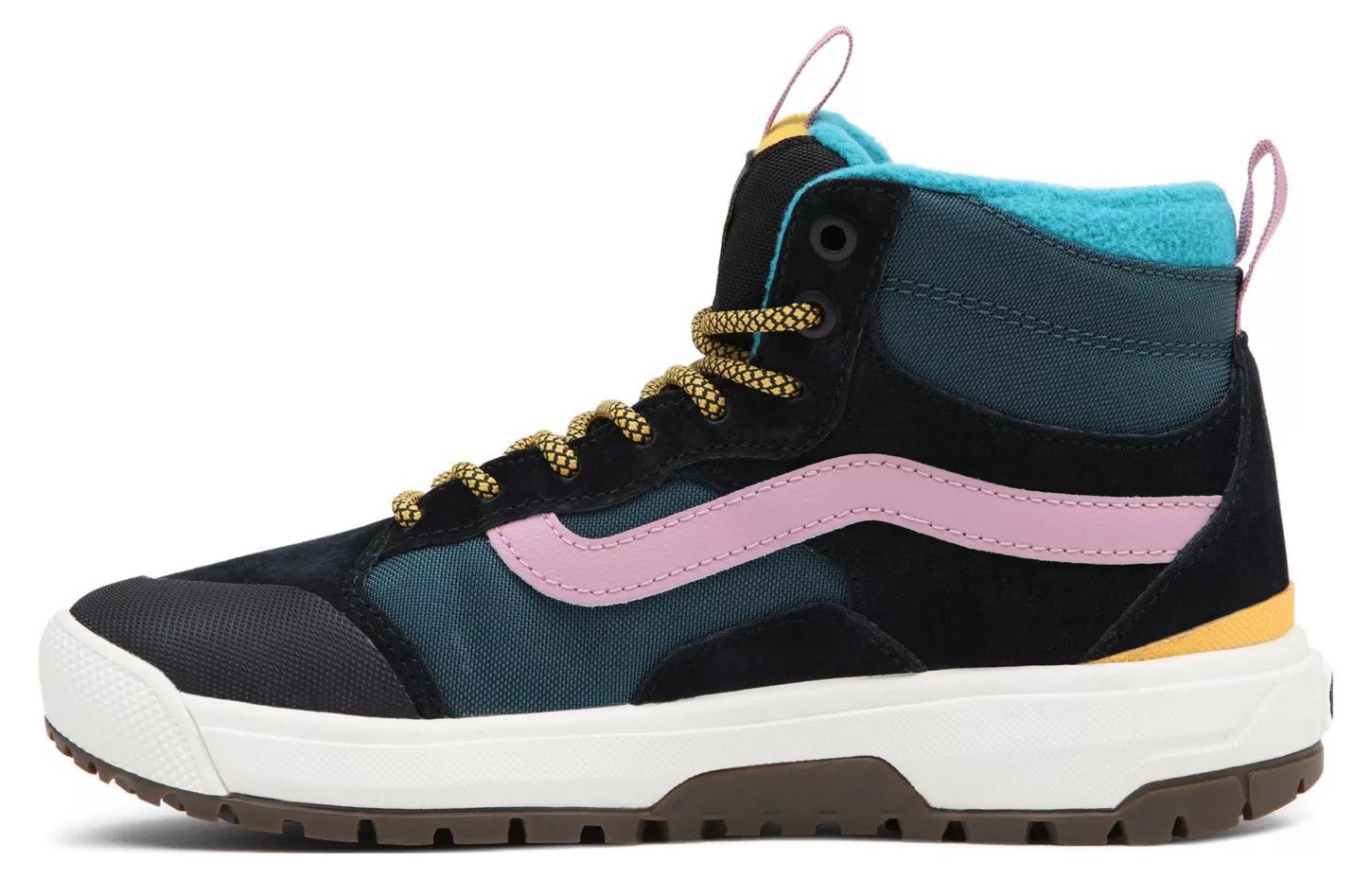 Buy Vans Ultrarange Exo Hi Mte-1 經典休閒板鞋 男女款式 黑藍粉