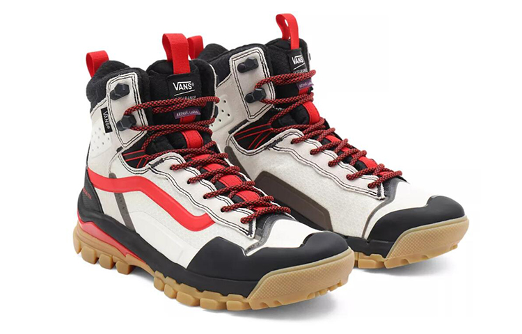 Lookbook Vans Longo ウルトラレンジ EXO Hi GORE-TEX MTE-3 (黒/白/赤) VN0A5JHX243