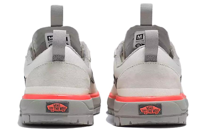 Shop Vans UltraRange EXO MTE-1 '灰白' VN0A5KS49DK