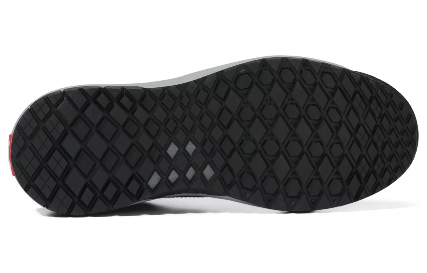 Shop Vans UltraRange EXO MTE-1 '鉛灰色' VN0A5KS4PWT