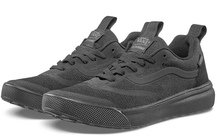 Shop 范斯 UltraRange Rapidweld '黑色' VN0A3MVUBKA
