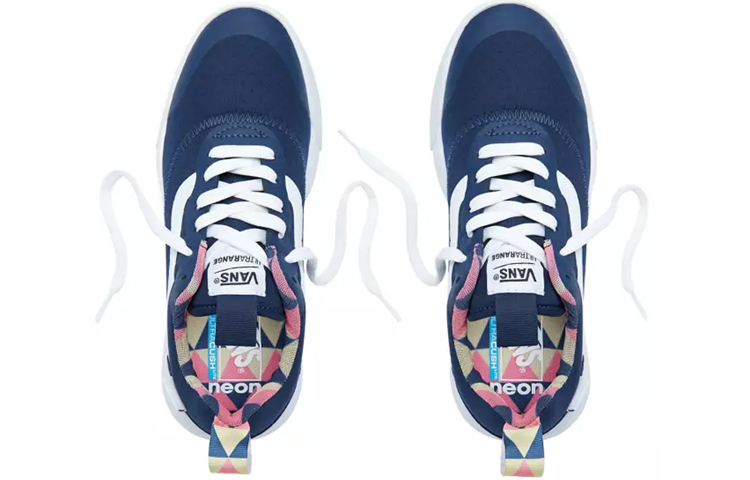 Shop Vans UltraRange Rapidweld ''Néon - Bleu'' VN0A3MVUB9N