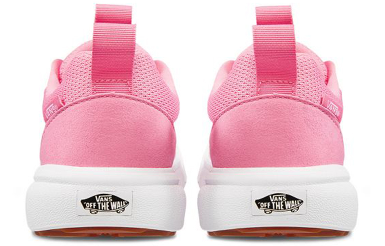 Shop Vans UltraRange Rapidweld 防滑減震 低幫 板鞋 女款 粉