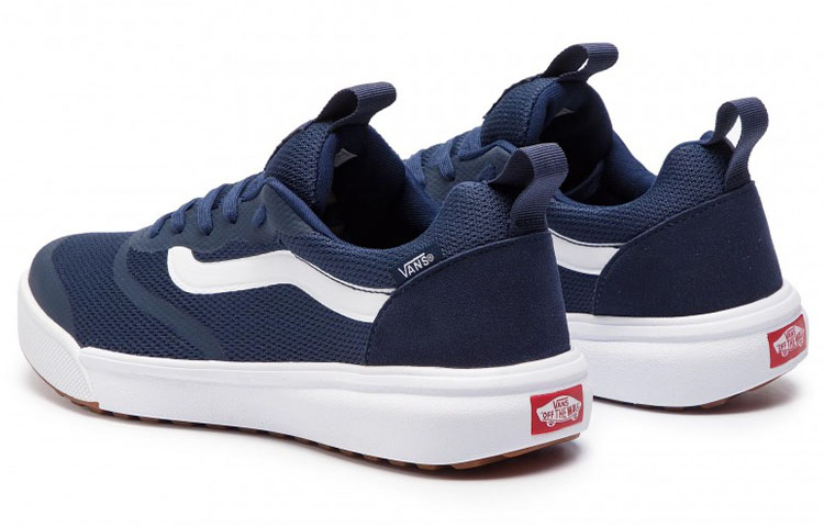 Lookbook Vans UltraRange Rapidweld 低帮运动鞋 蓝/白 VN0A3MVU4M0