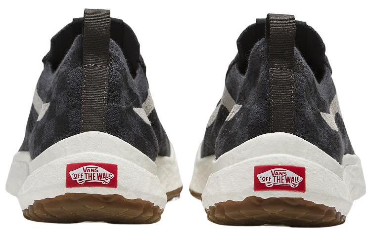 Lookbook Vans UltraRange VR3 'Negro Blanco' VN0A4BXBBKP