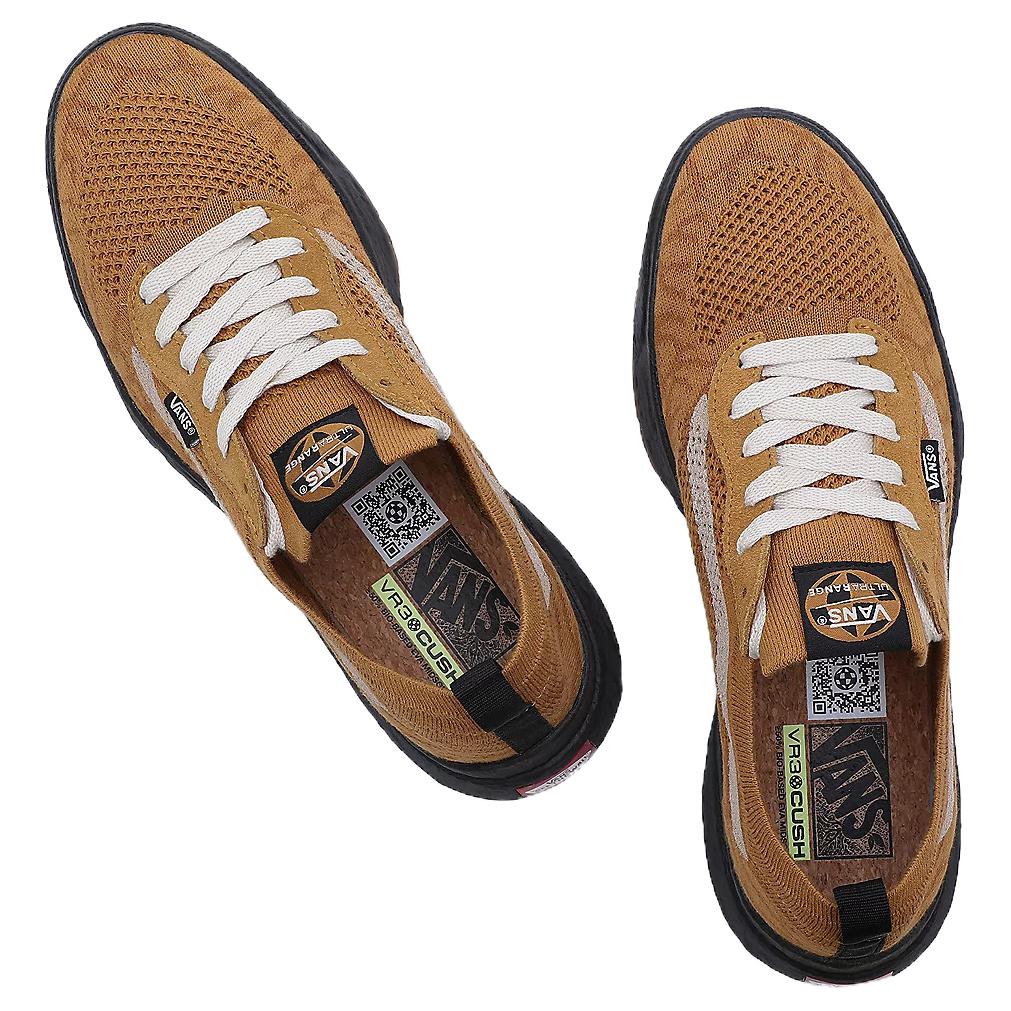 Shop Vans UltraRange VR3 潮流舒適 輕巧 防滑減震 低筒 滑板鞋 男女款 棕色