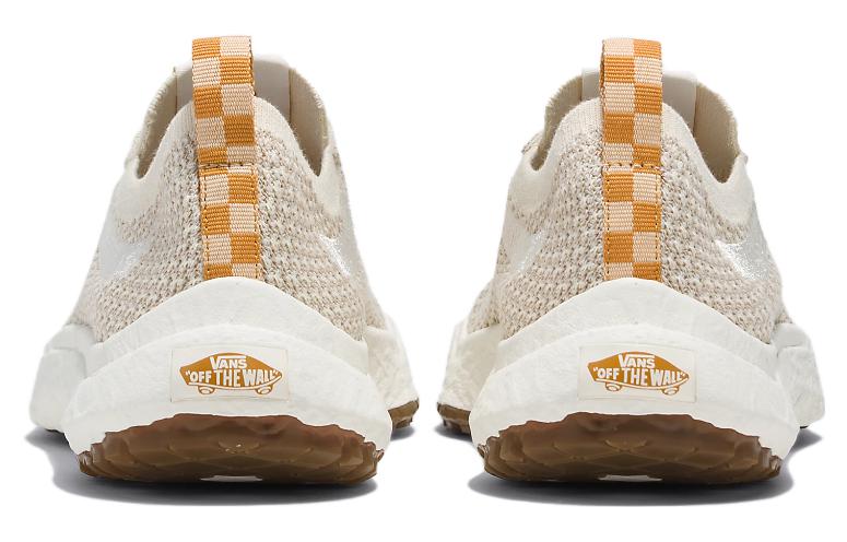 Lookbook ヴァンズ ウルトラレンジ VR3 "ヴィンテージホワイト" VN0A4BXB0VW