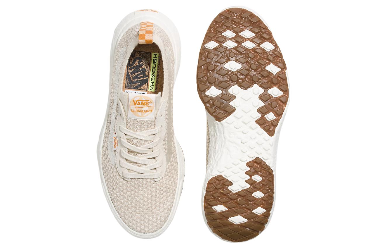 Shop ヴァンズ ウルトラレンジ VR3 "ヴィンテージホワイト" VN0A4BXB0VW