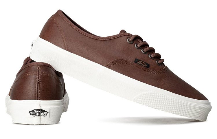 Purchase Vans Authentic 休閒板鞋 男女通款 棕白