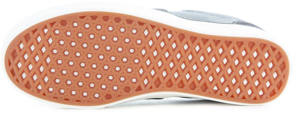 Zapatillas Vans Unisex ComfyCush Era Gris/Blanco. VN0A3WM9V9V Purchase Zapatillas Vans Unisex ComfyCush Era Gris/Blanco. VN0A3WM9V9V