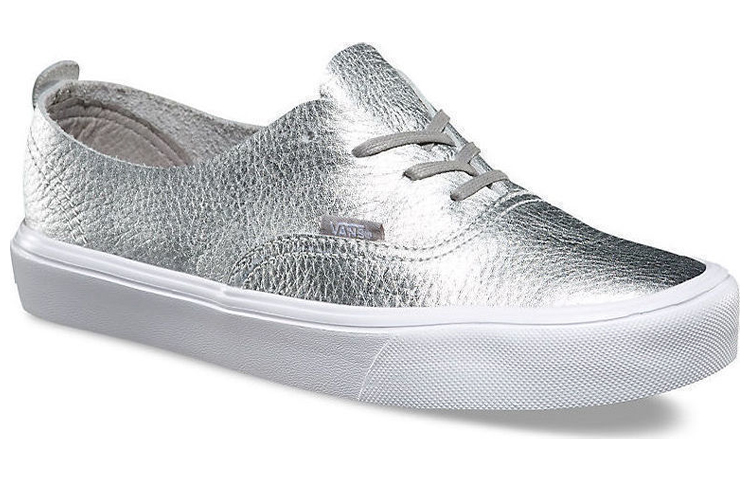 Lookbook Vans Unisex Sneakers Authentic Decon in Pelle Argento. VN0A38ERN5K