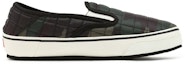 Order Vans Kasut Slip-On Uniseks Nylon Slip-Er 2 Hitam/Putih VN0A4UWO8KC
