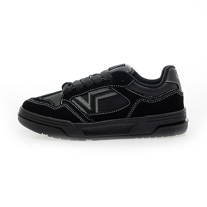 Vans Upland Sneakers - Urban Style & Performance Footwear V150300001