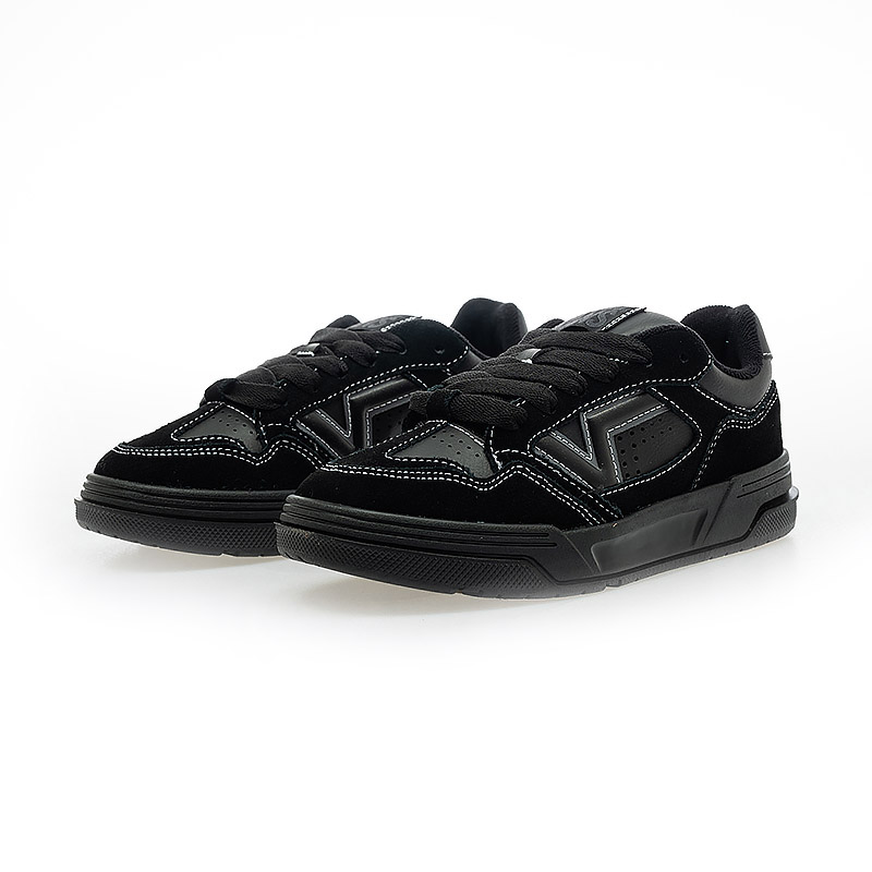 Order Vans Upland 運動休閒鞋 - 城市風格與性能鞋款 V150300001