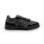Shop Vans Upland 運動休閒鞋 - 城市風格與性能鞋款 V150300001