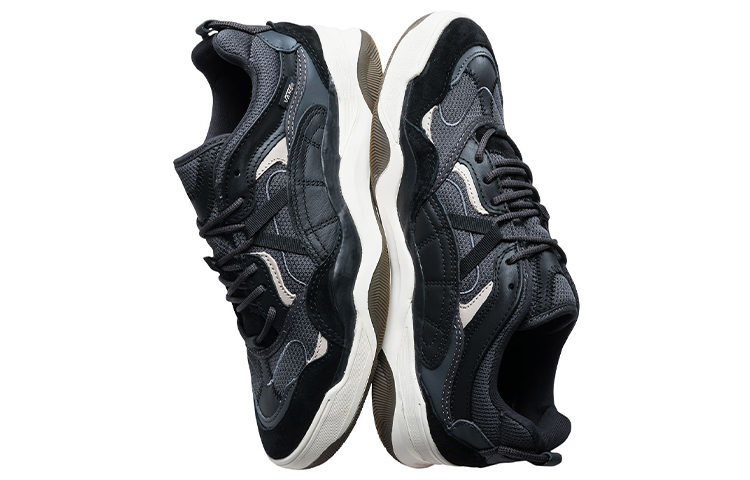 Lookbook Vans Varix WC ''Zwart Ebony'' VN0A3WLNVUE