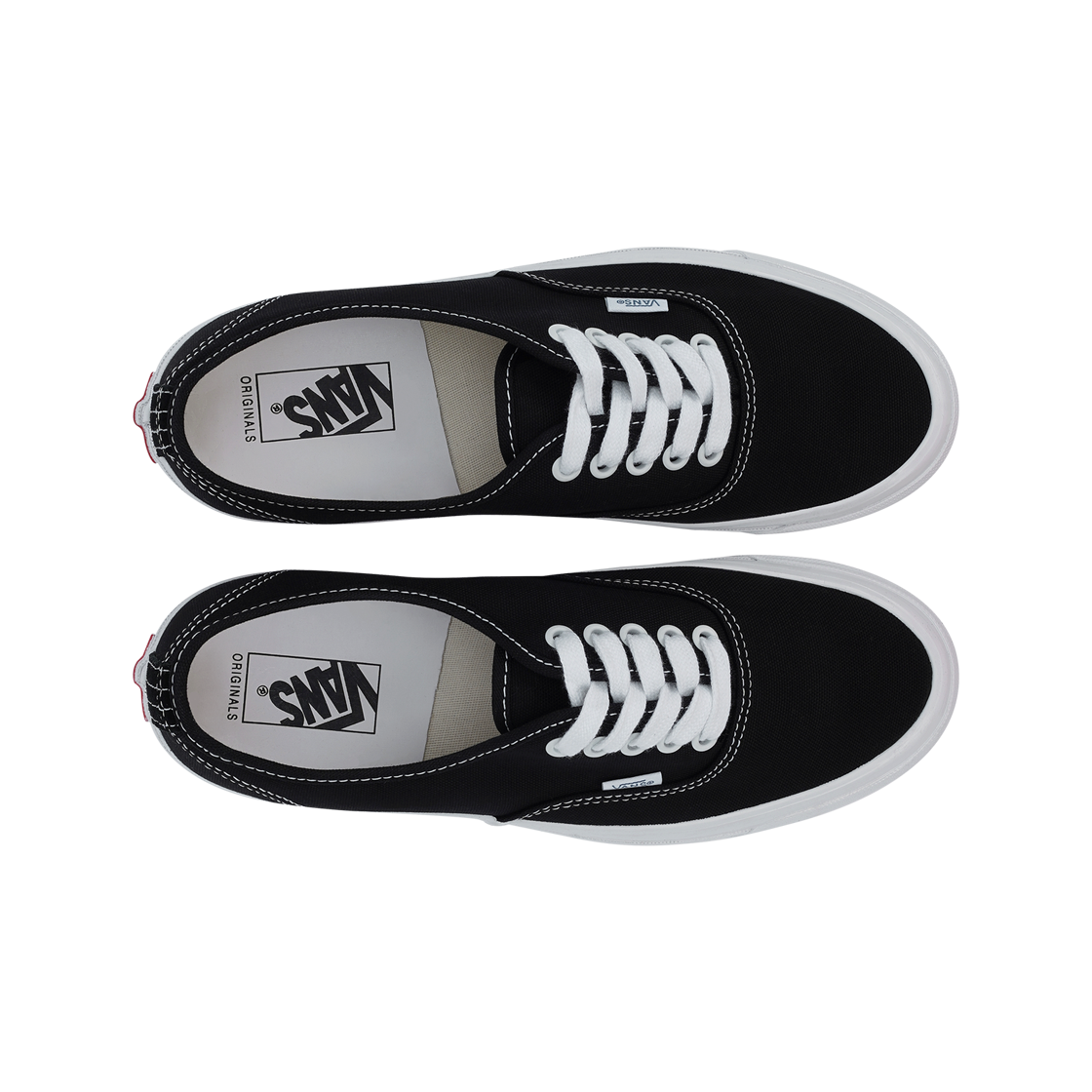 Lookbook Vans Vault Authentic LX Sneaker VN0A4BV91WX1