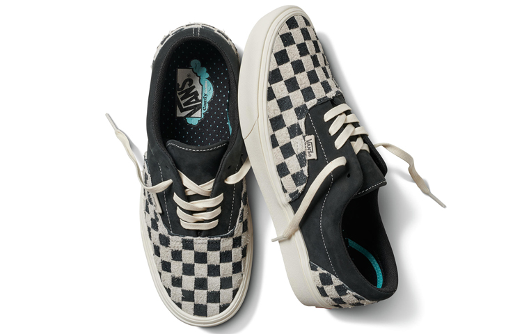 Shop Vans Era Vault ComfyCush LX 棋盤格 超輕 低幫 板鞋 男女同款 黑白