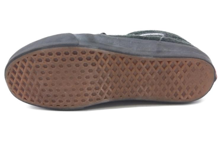 Shop Vans Vault OG Caballero LX x Noah edición especial. VN0A7YFQ7GP