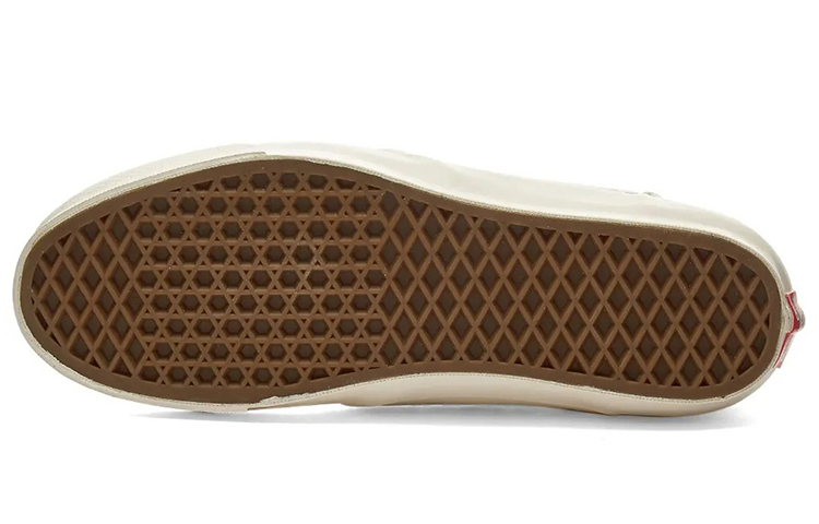 Shop Vans Vault OG Chukka LX '蓝白' VN0A4U3G1YY