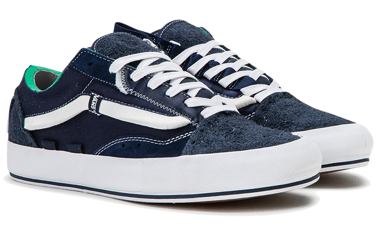 Shop Vans Vault Old Skool CAP LX '蓝白' VN0A45K1VZU1