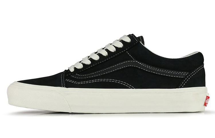 Vans Vault UA OG Old Skool LX 'Raven Black' VN0A4P3XTGJ1