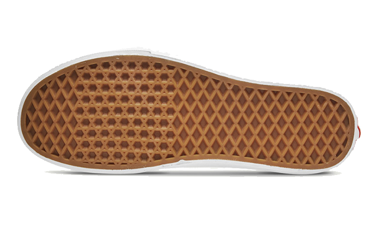 Shop Vans Ward 豪华低帮鞋 黑色 VN0A3WLHVHD