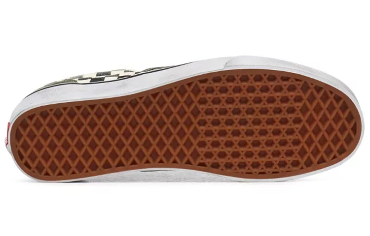 Shop Vans Clásico Slip-On Verde Lavado VN0A4U38WO3