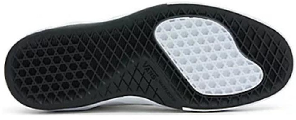 Vans Wayvee 防滑緩震 低筒 滑板鞋 男女款 白綠色 Shop Vans Wayvee 防滑緩震 低筒 滑板鞋 男女款 白綠色