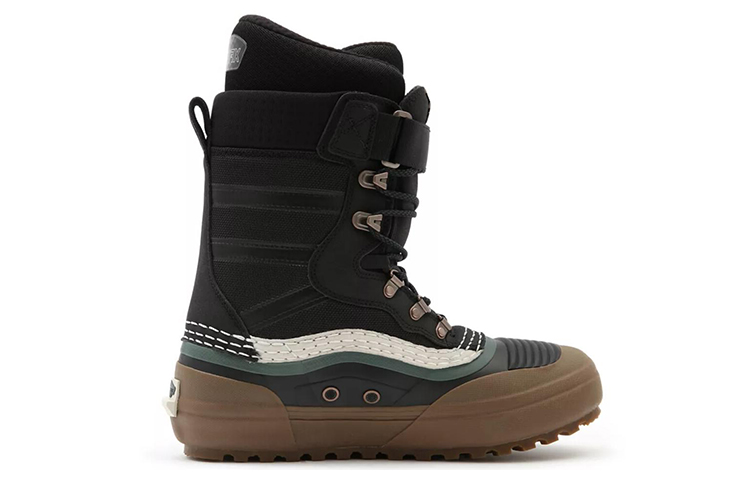 Order Vans Nyvelt Standard XF MTE 黒 (ユニセックス) VN0A5KQXA1D