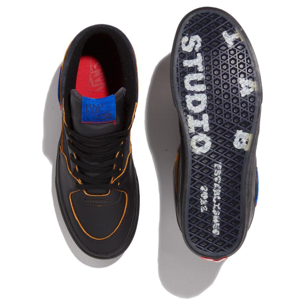 Shop VANS x IABスタジオ ミッドトップ 黒 (衝撃吸収) VN000DZ3B5P